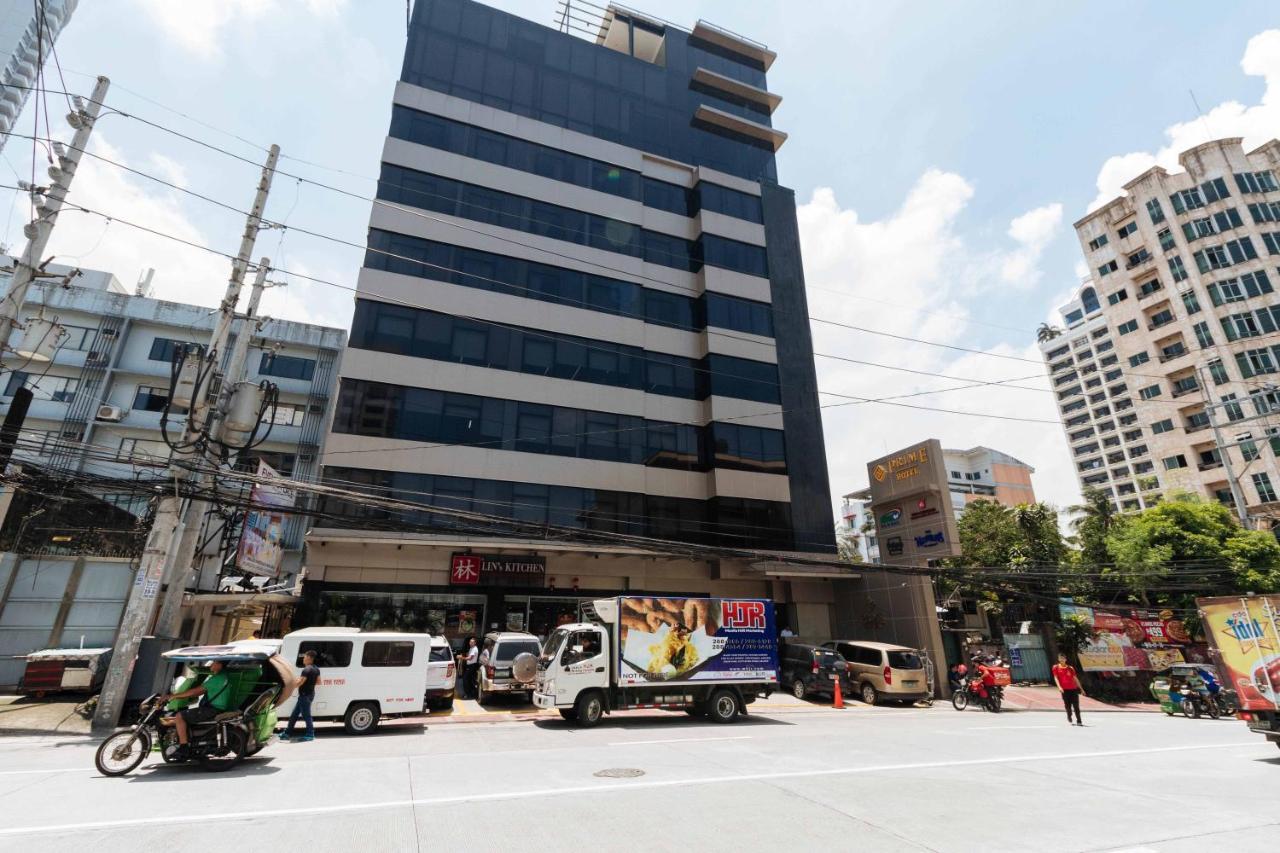 Reddoorz Premium @ South Triangle Quezon City Exterior foto