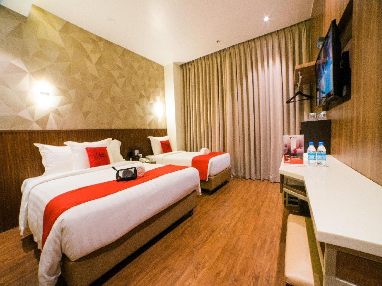 Reddoorz Premium @ South Triangle Quezon City Exterior foto