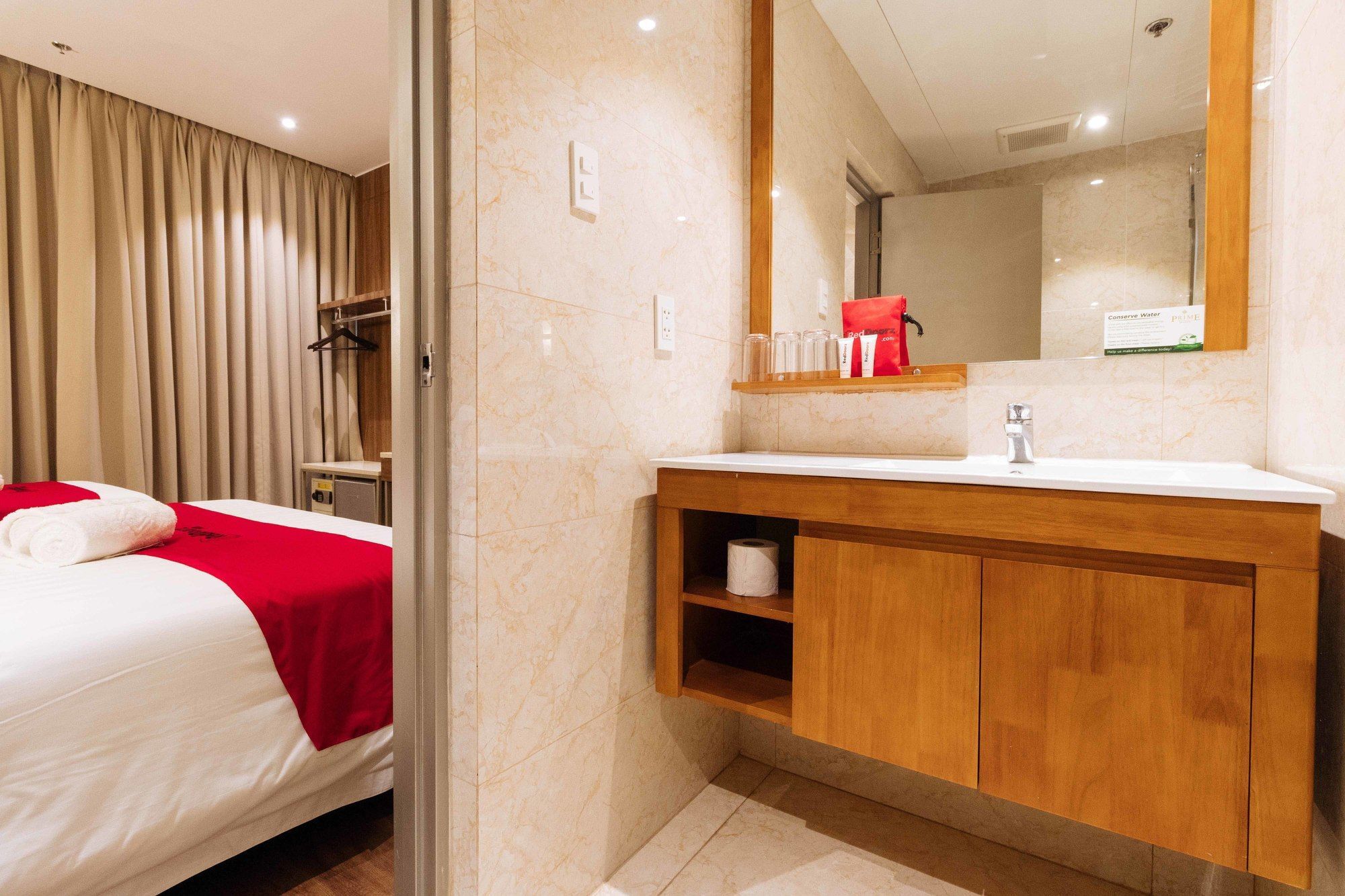 Reddoorz Premium @ South Triangle Quezon City Exterior foto