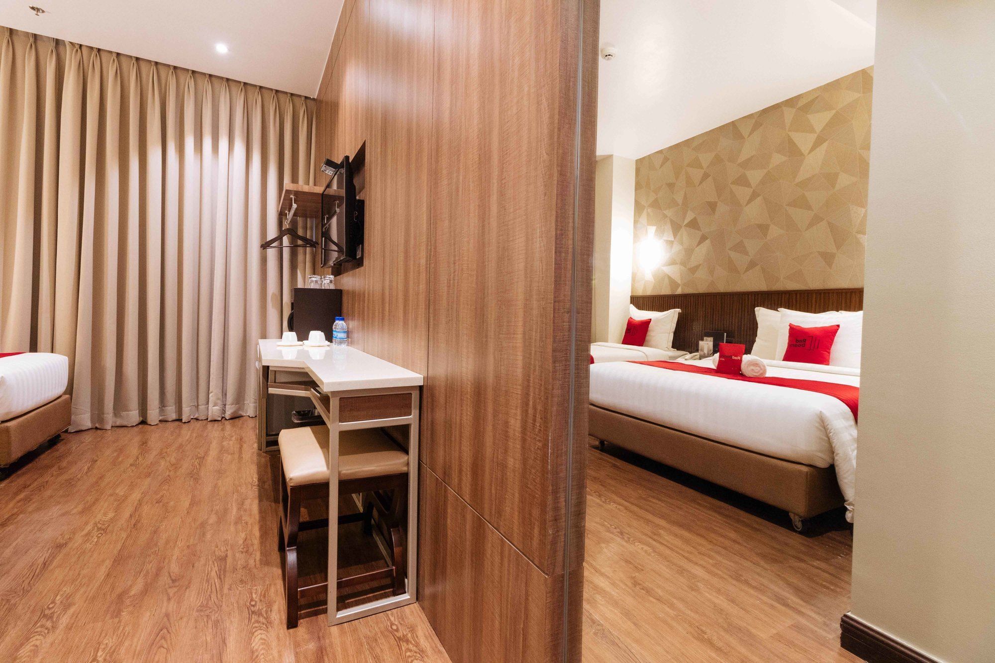 Reddoorz Premium @ South Triangle Quezon City Exterior foto